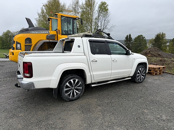 Volkswagen Amarok 3 of 4