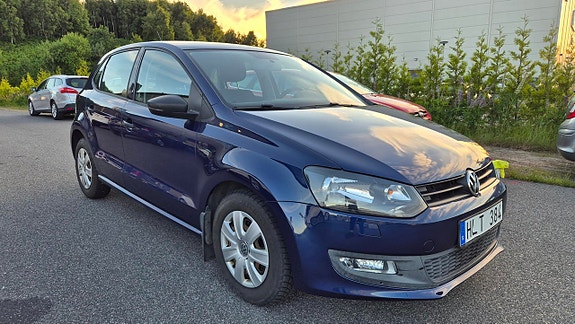 Volkswagen Polo 2 of 5