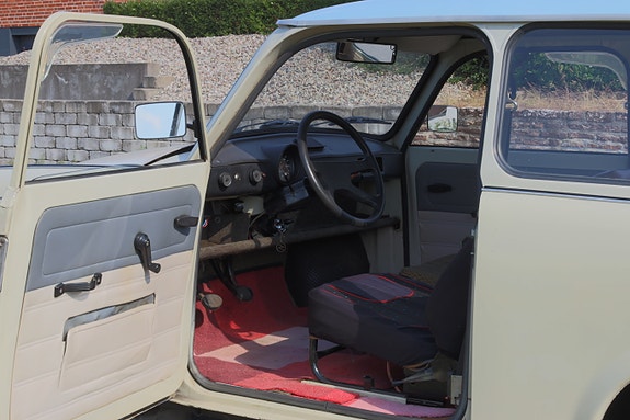 Trabant Universal 8 of 19