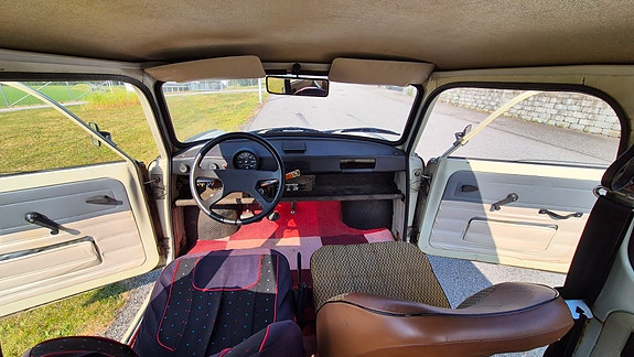 Trabant Universal 14 of 19