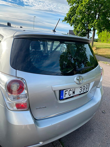 Toyota Verso 2 of 5