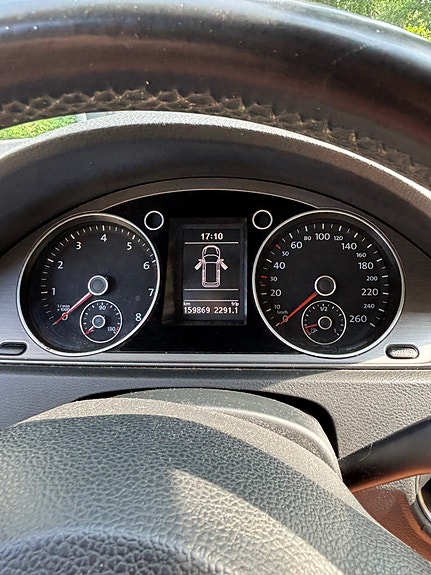 Volkswagen Passat 6 of 9