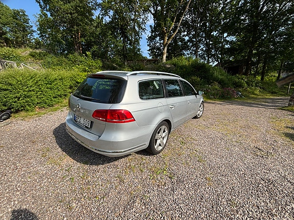 Volkswagen Passat 5 of 9