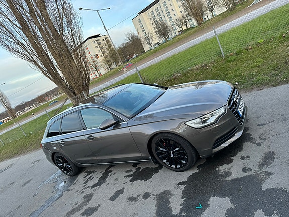 Audi A6 2 of 13