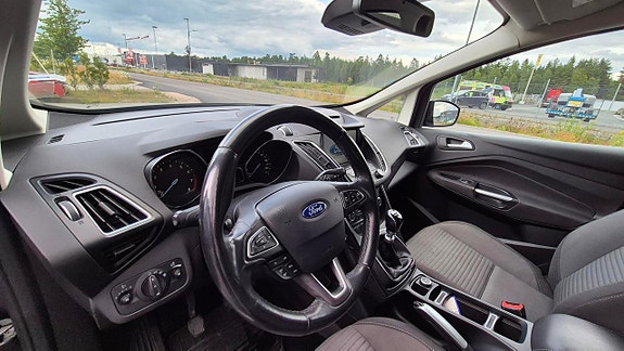Ford C-Max 6 of 12