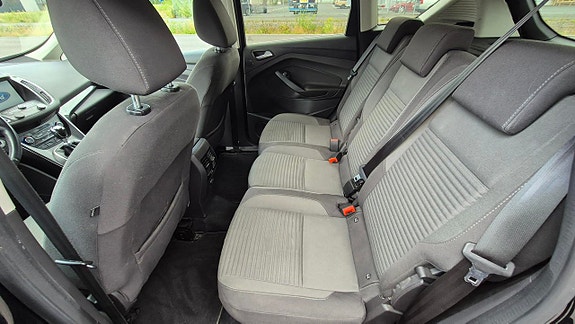 Ford C-Max 8 of 12