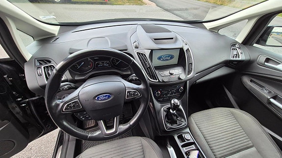 Ford C-Max 7 of 12