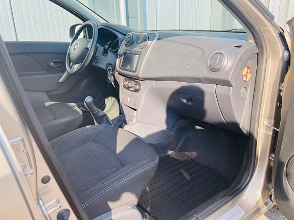 Dacia Logan 6 of 7