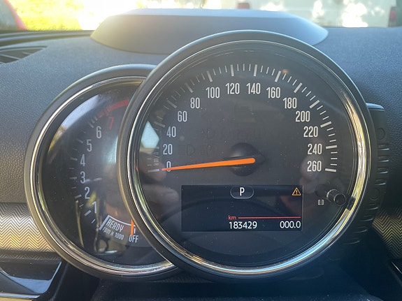 MINI Cooper 21 of 23