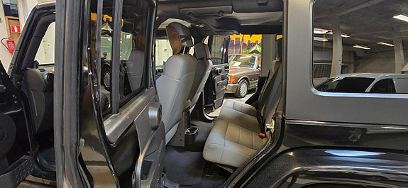 Jeep Wrangler Unlimited 10 of 11