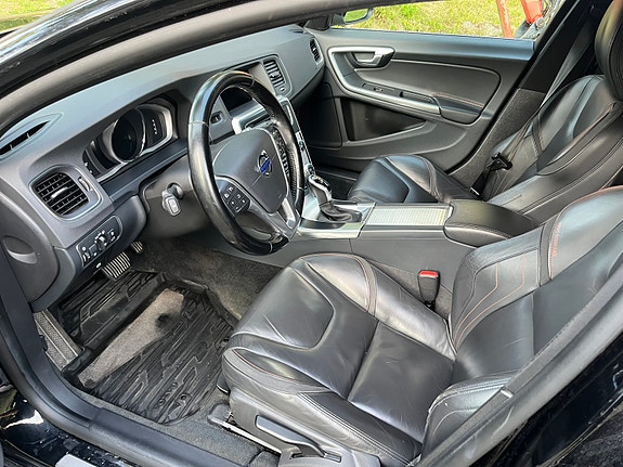 Volvo V60 5 of 5