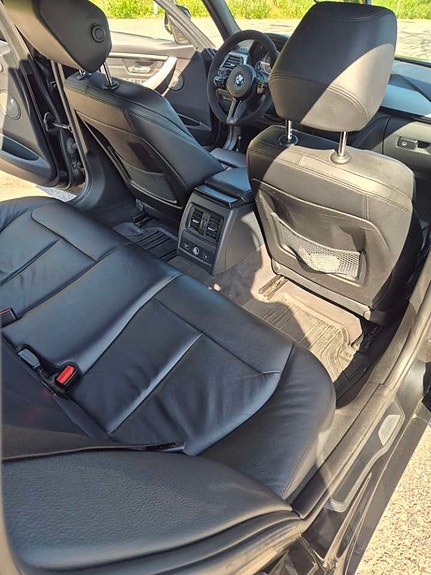 BMW 330d 11 of 11