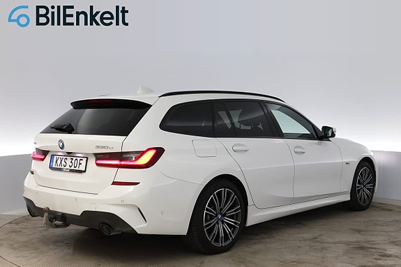 BMW 330e 3 of 30