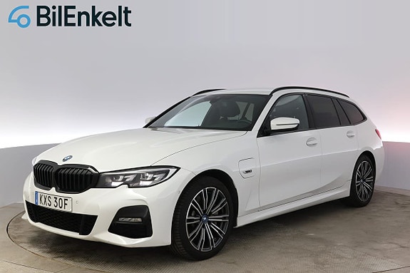 BMW 330e 4 of 30