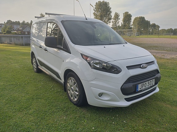 Ford Transit Connect 2 of 5