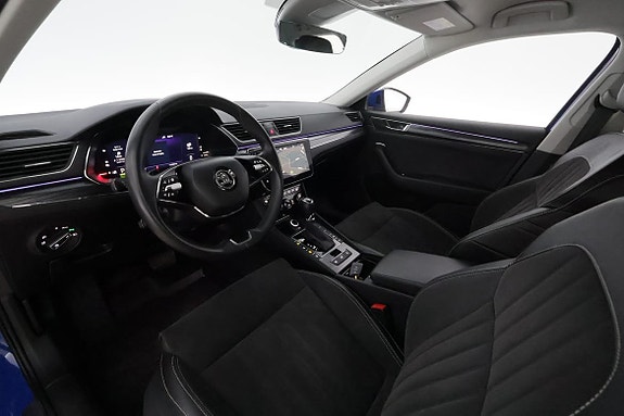 Skoda Superb 12 of 30