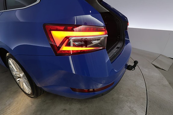 Skoda Superb 7 of 30