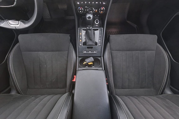 Skoda Superb 17 of 30