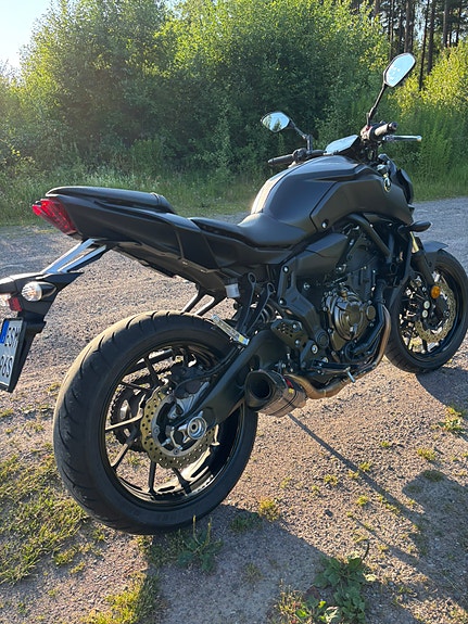 Yamaha MT-07 4 of 5