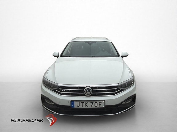 Volkswagen Passat 2 of 30