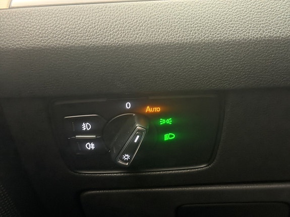 Volkswagen Passat 27 of 30