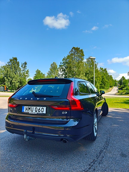 Volvo V90 4 of 5