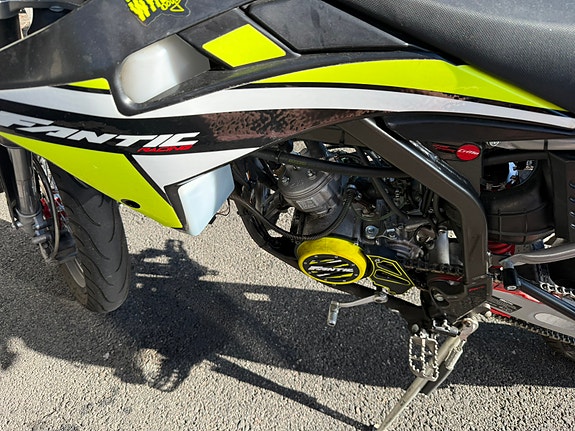 Fantic 4 of 5