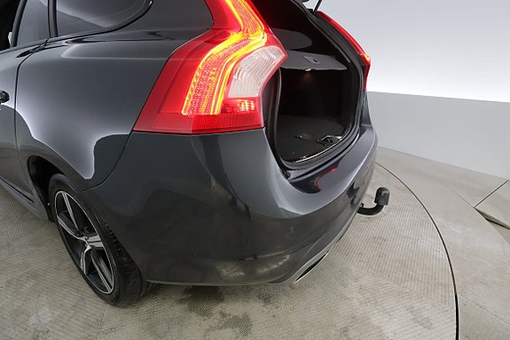 Volvo V60 7 of 28