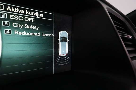 Volvo V60 25 of 28