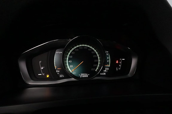 Volvo V60 21 of 28