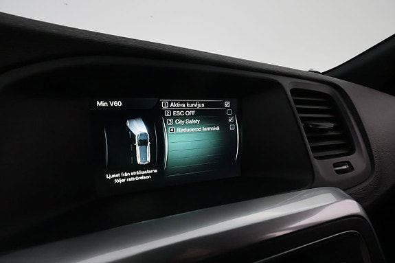 Volvo V60 24 of 28