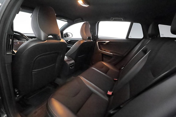 Volvo V60 17 of 28