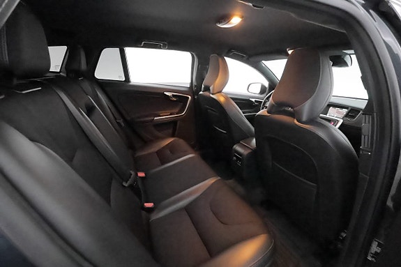Volvo V60 18 of 28