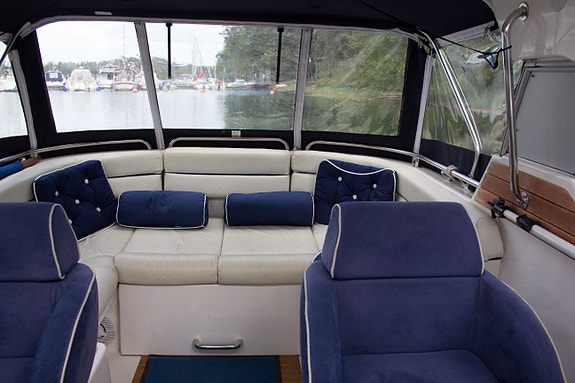 Aquador 22HT -98 med dieselmotor från 2017 4 of 5