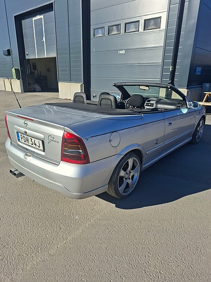 Opel Astra 4 of 5