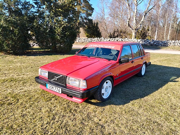 Volvo 740 3 of 4