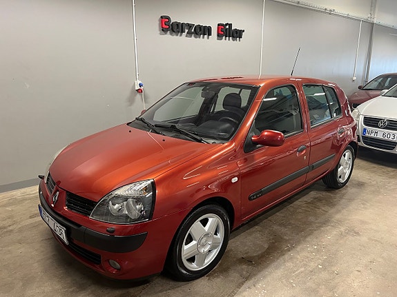 Renault Clio 16 of 20
