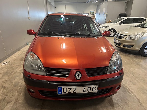 Renault Clio 14 of 20