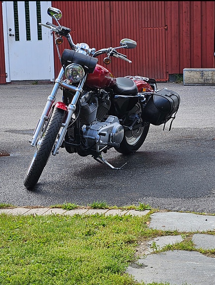 Harley-Davidson Sportser XI883c 2 of 3