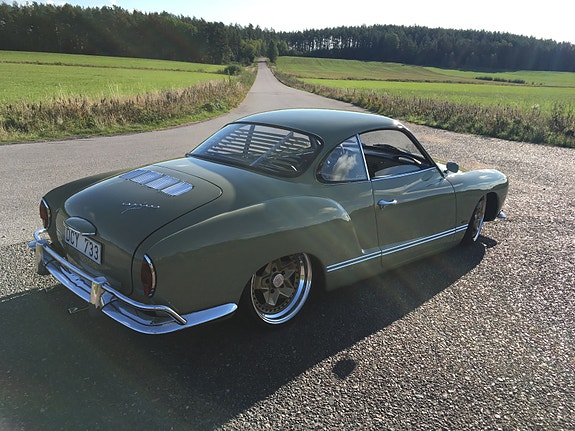 Volkswagen 1200 2 of 5