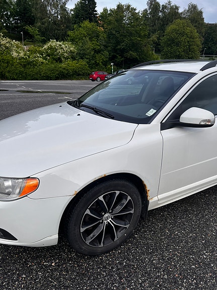 Volvo V70 5 of 5