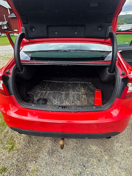 Volvo S60 9 of 19