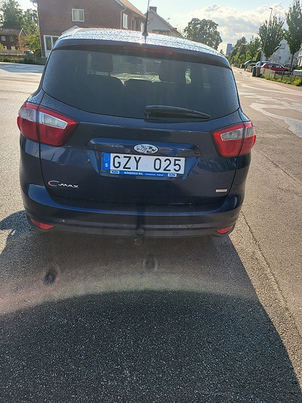 Ford C-Max 4 of 5