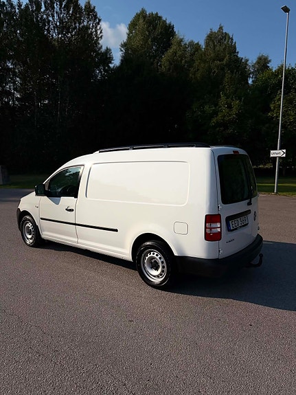 Volkswagen Caddy Maxi 3 of 5