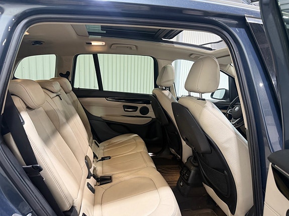 BMW 220d 12 of 14