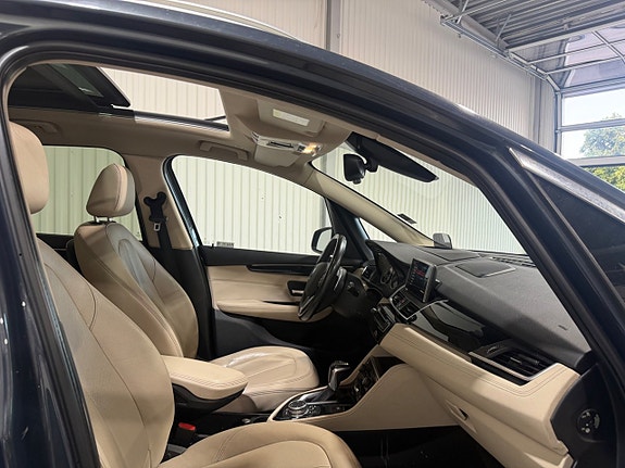 BMW 220d 9 of 14