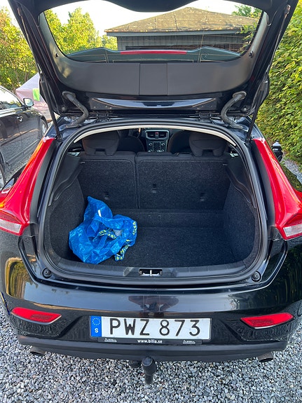 Volvo V40 6 of 12
