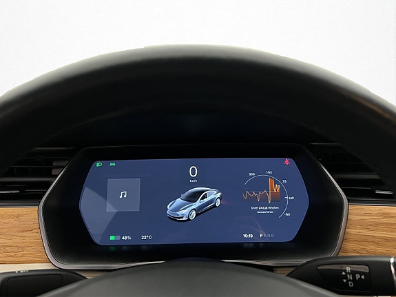 Tesla Model S 18 of 30