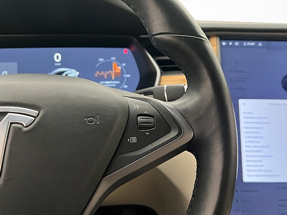 Tesla Model S 19 of 30