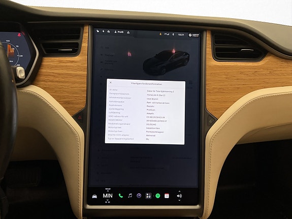 Tesla Model S 24 of 30